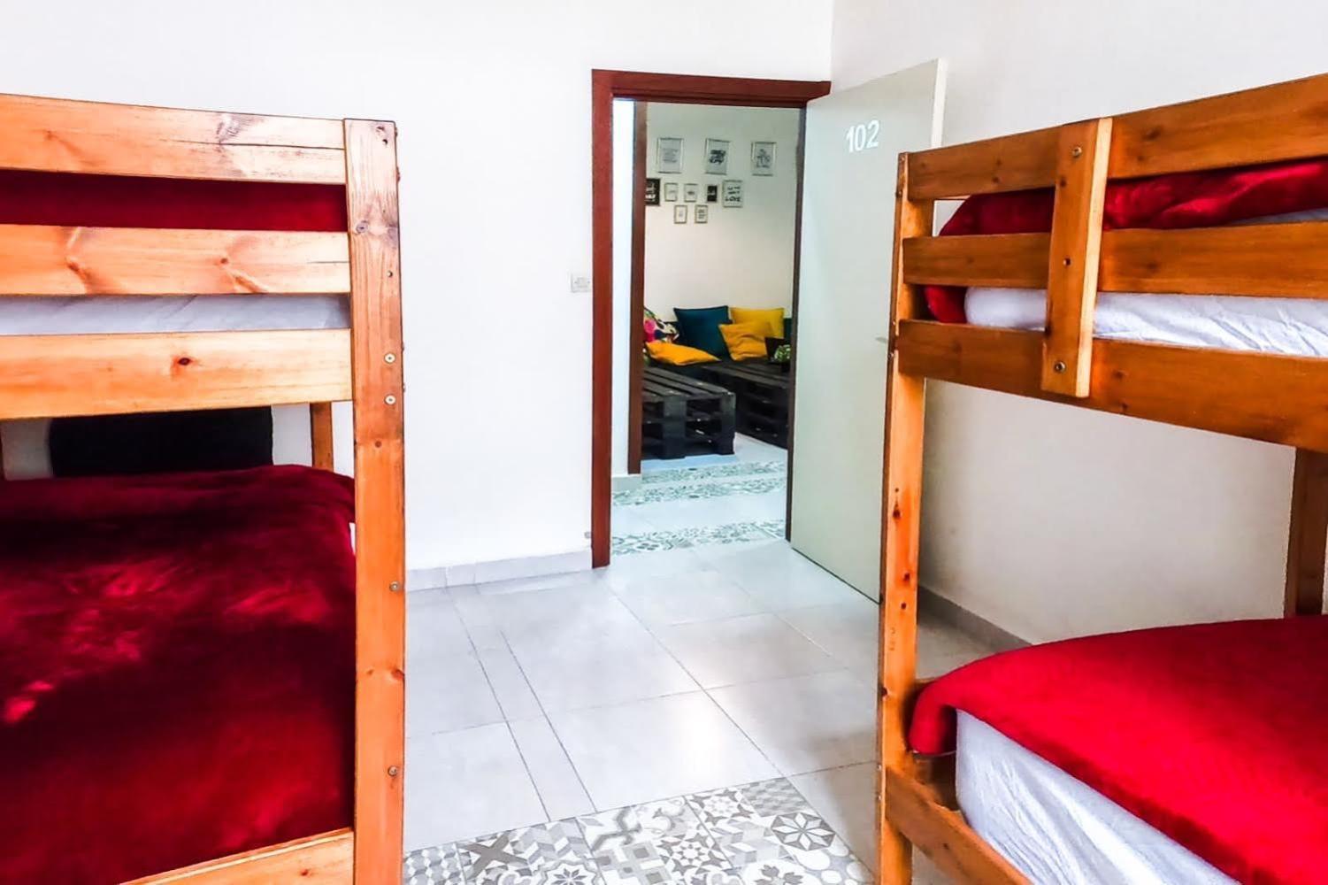 Marhaba Inn By Hb Hostels เทโทอัน ภายนอก รูปภาพ
