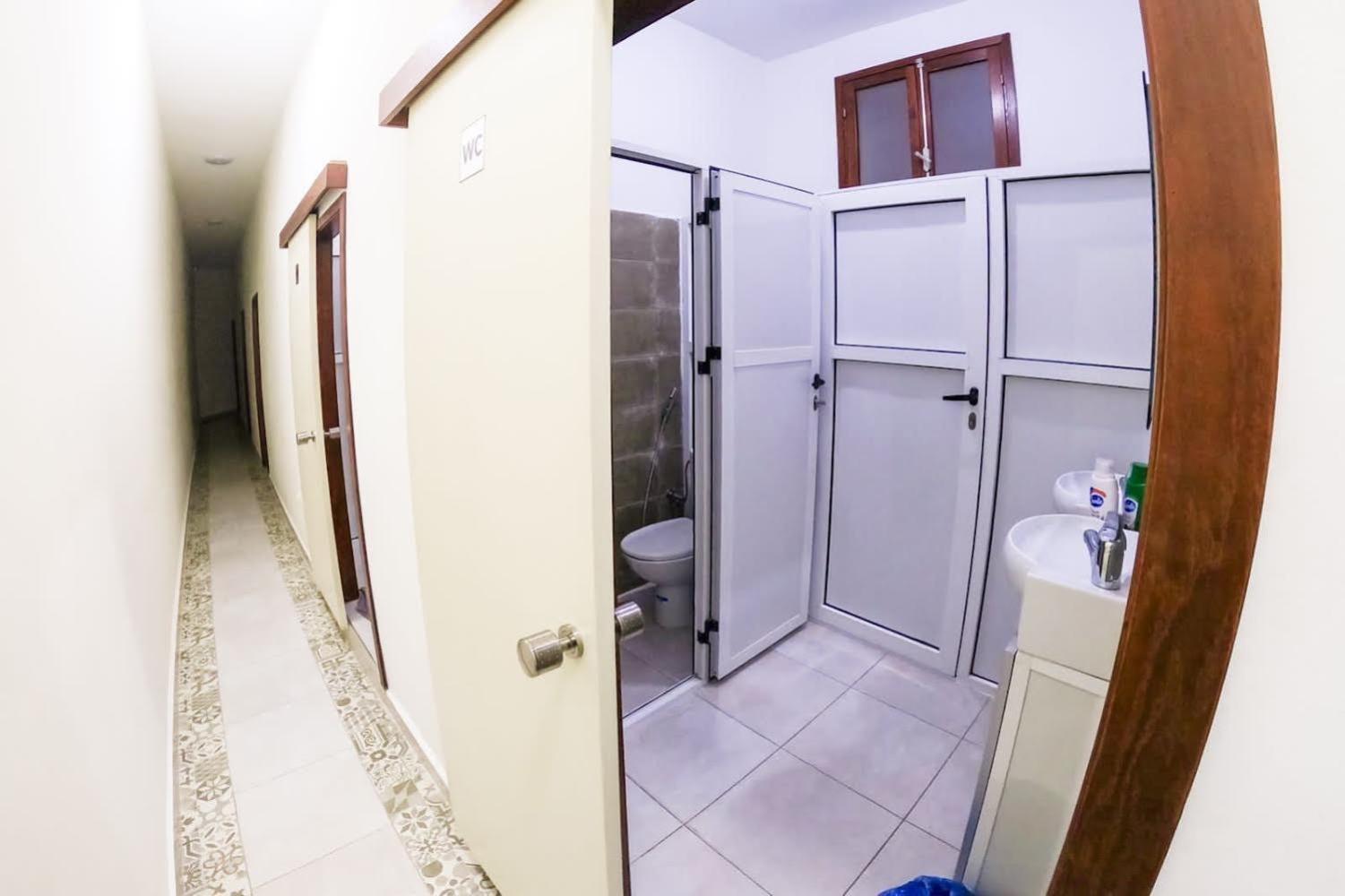 Marhaba Inn By Hb Hostels เทโทอัน ภายนอก รูปภาพ